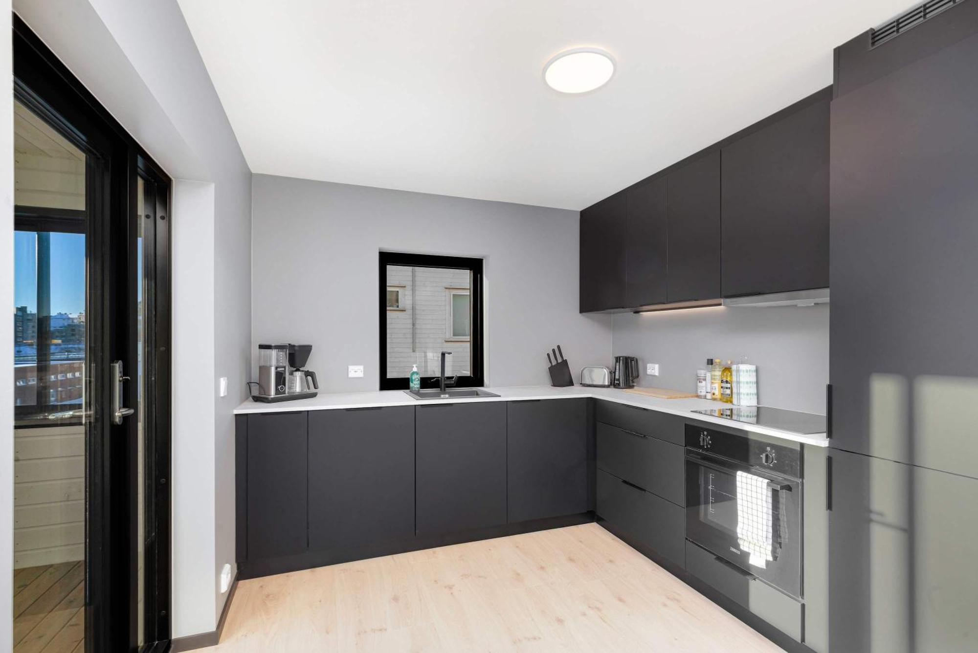 Leilighet Dinbnb L 5 Bedrooms I Jacuzzi & El-parking L 24l7 Check In Kristiansand