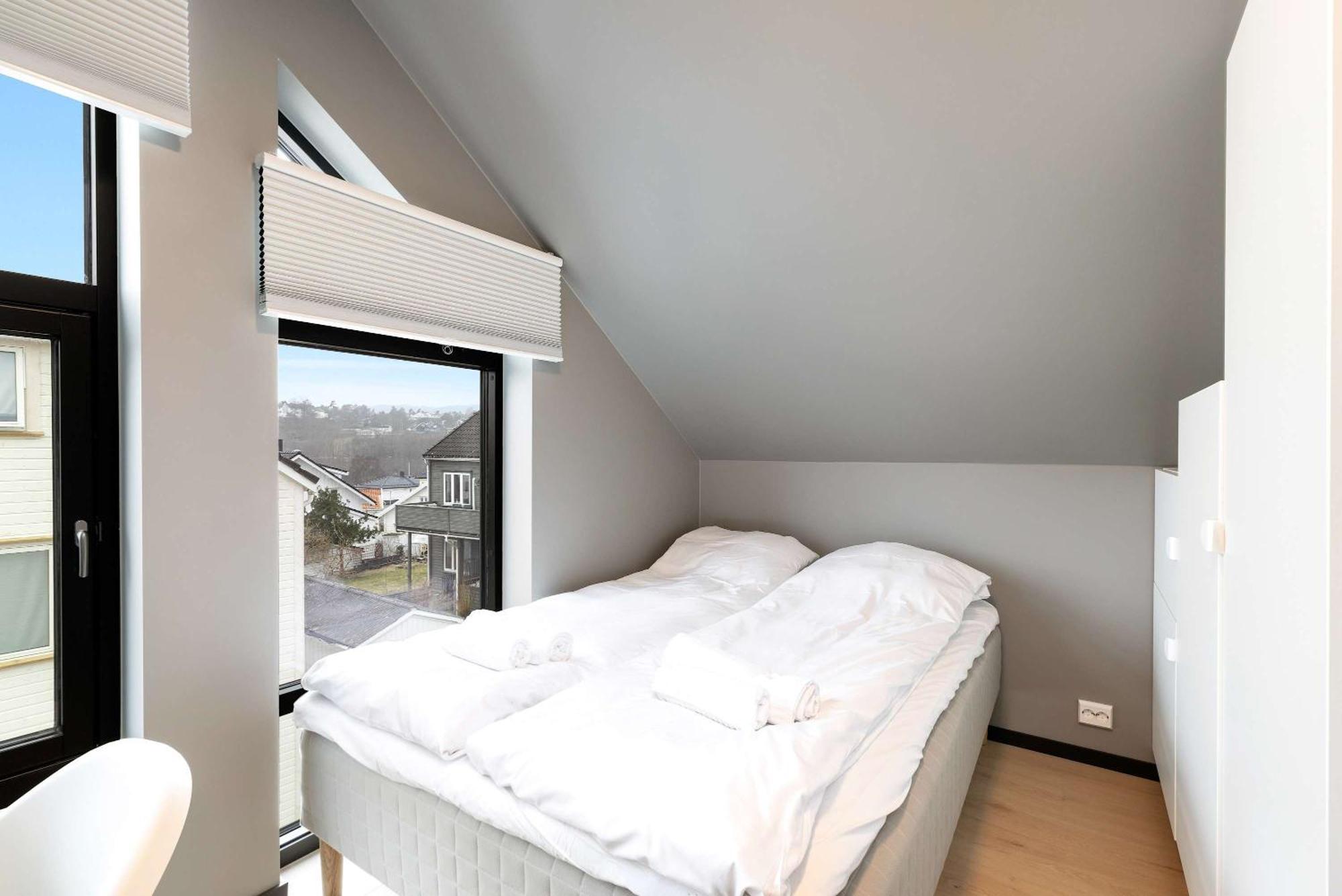 Dinbnb L 5 Bedrooms I Jacuzzi & El-parking L 24l7 Check In * Kristiansand